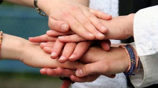 Pengertian dari lembaga non profit adalah
